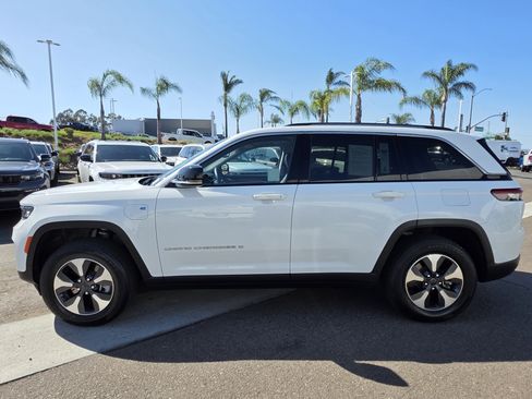 Certified 2023 Jeep Grand Cherokee 4WD 4xe image 2