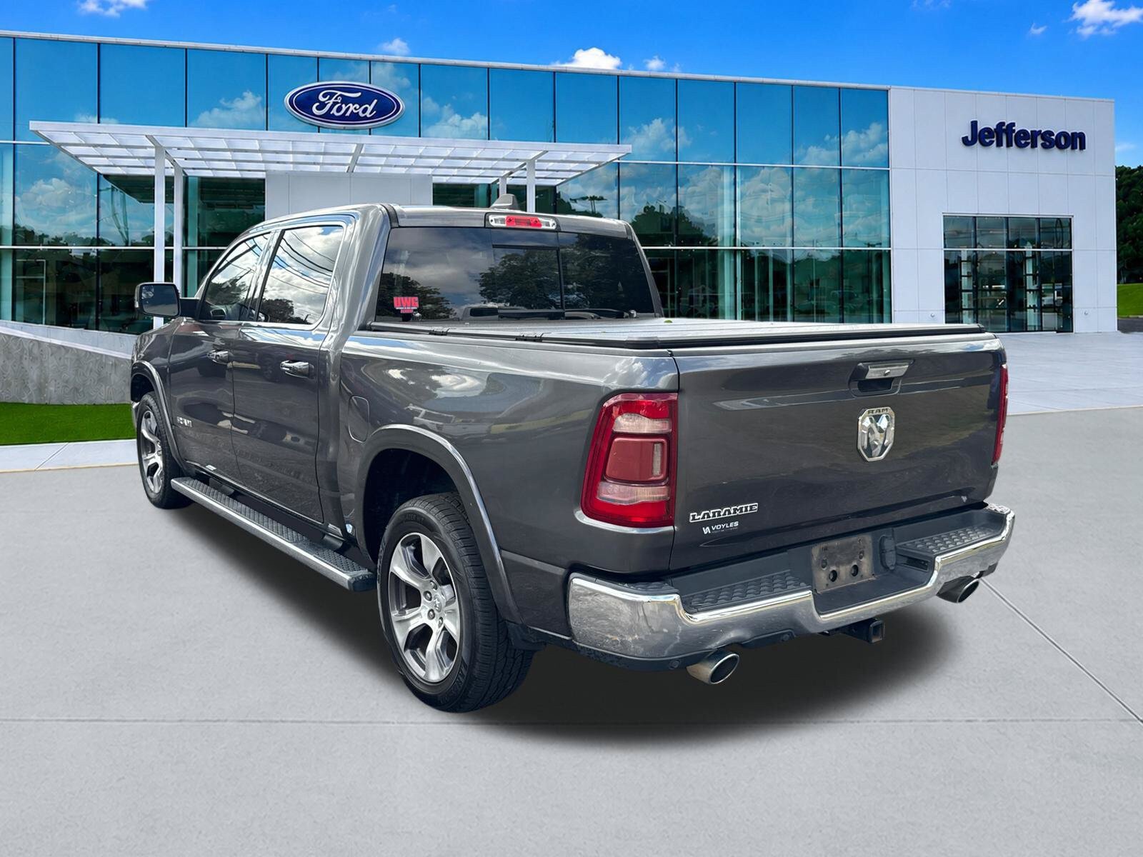 Used 2019 RAM 1500 Laramie RWD image 5