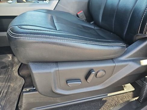 Used 2020 Ford F150 Lariat image 14