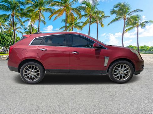 Used 2014 Cadillac SRX Luxury image 3