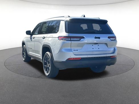 New 2025 Jeep Grand Cherokee L Altitude AWD/4WD image 3