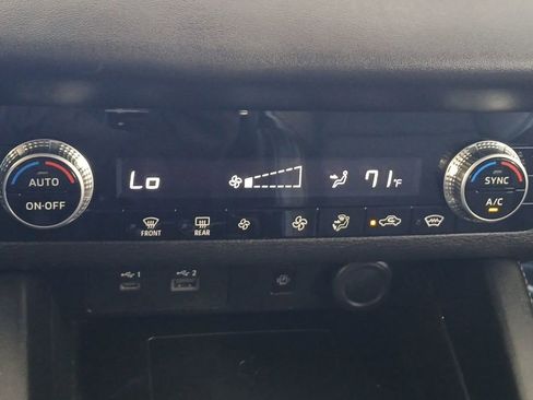 Used 2022 Mitsubishi Outlander SE image 4