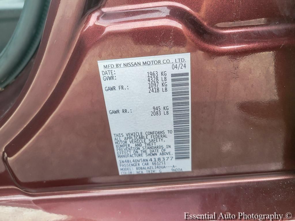 Used 2024 Nissan Altima 2.5 SV FWD image 32