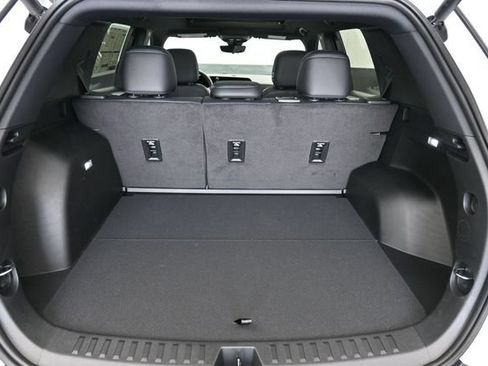 New 2026 Chevrolet Equinox LT w/ Convenience Package II FWD image 25
