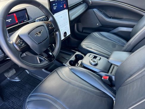Used 2023 Ford Mustang Mach-E Premium image 10