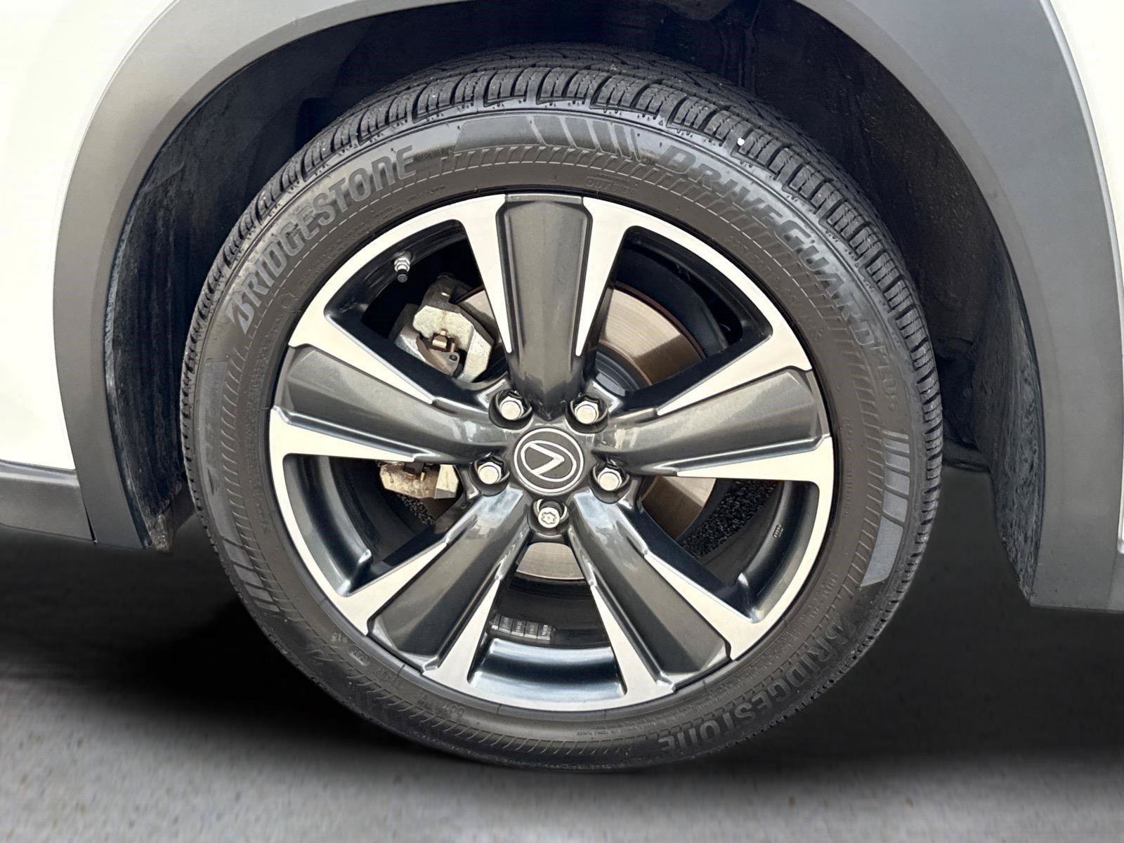Used 2020 Lexus UX 250h w/ Premium Package AWD/4WD image 18