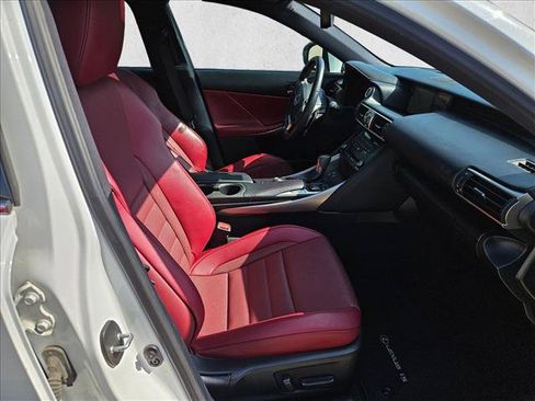 Used 2019 Lexus IS 300 RWD image 16