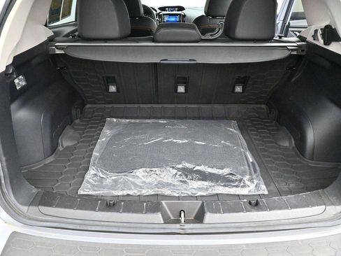 Used 2018 Subaru Crosstrek 2.0i Limited AWD/4WD image 9