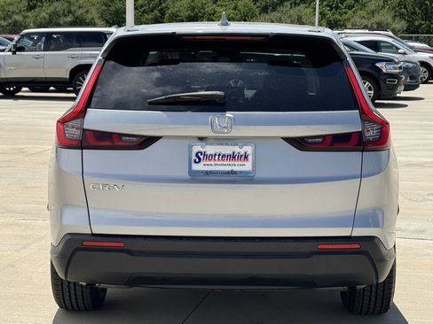 Used 2025 Honda CR-V EX-L image 5