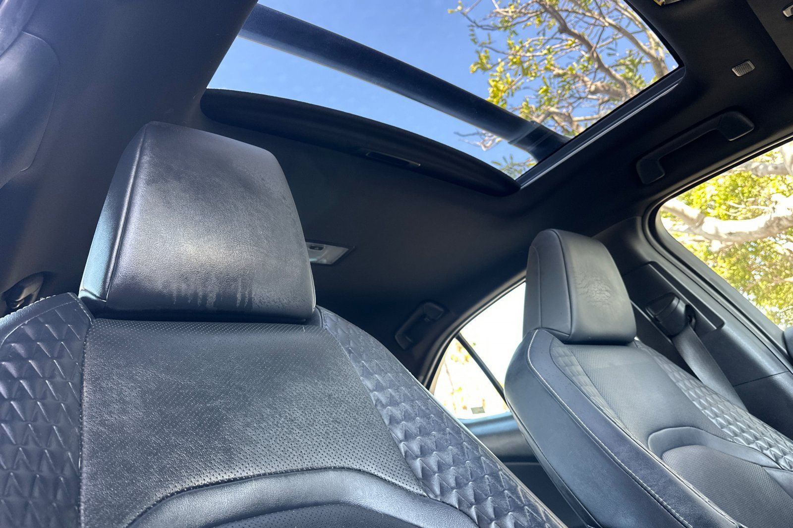 Used 2019 Lexus UX 200 w/ Premium Package FWD image 18