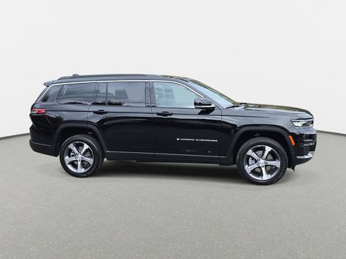 New 2025 Jeep Grand Cherokee L Limited AWD/4WD image 4