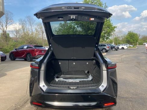 Used 2024 Lexus RZ 300e Premium w/ Accessory Package (Z1) image 43