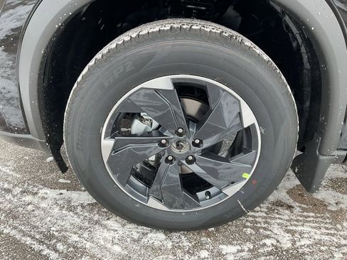 New 2026 Nissan Rogue SV w/ SV Premium Package image 9