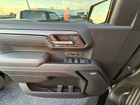 Certified 2025 GMC Sierra 1500 AT4 w/ AT4 Premium Package image 29
