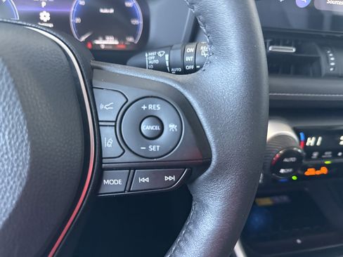 Used 2024 Toyota RAV4 Limited image 35