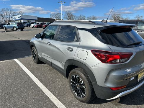 Certified 2023 Chevrolet TrailBlazer LT w/ Convenience Package image 3
