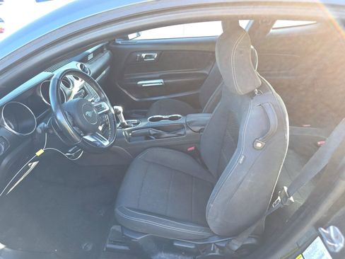 Used 2016 Ford Mustang V6 image 10