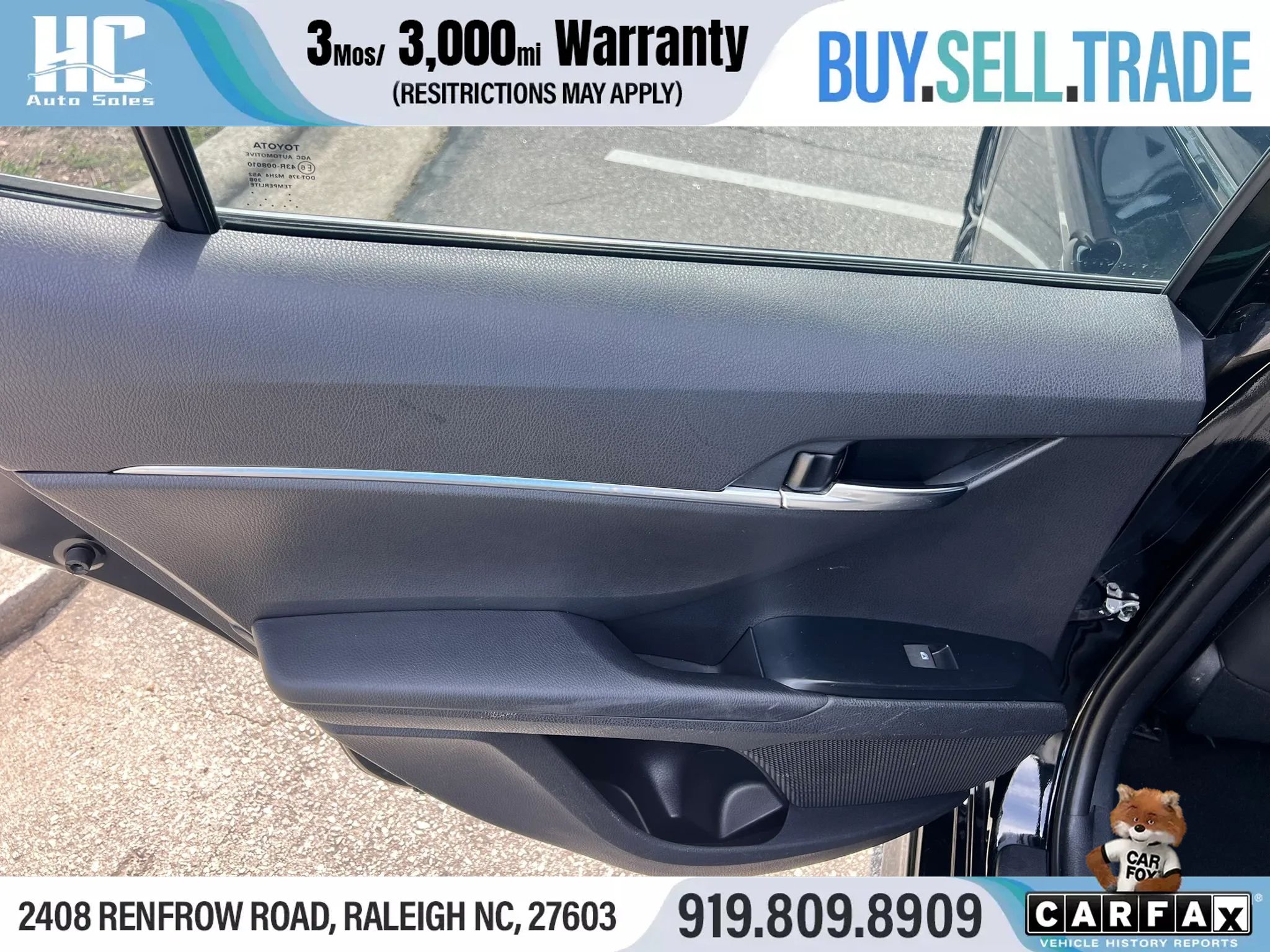 Used 2019 Toyota Camry SE w/ Convenience Package FWD image 16
