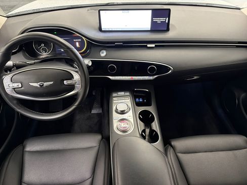 Used 2025 Genesis GV70 2.5T image 18