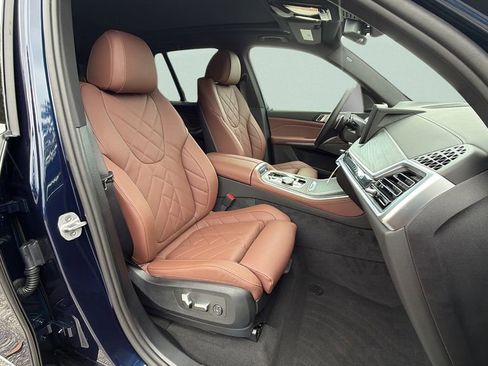 New 2026 BMW X5 xDrive50e image 31