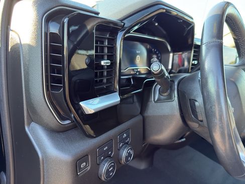 Used 2022 Chevrolet Silverado 1500 LT image 15