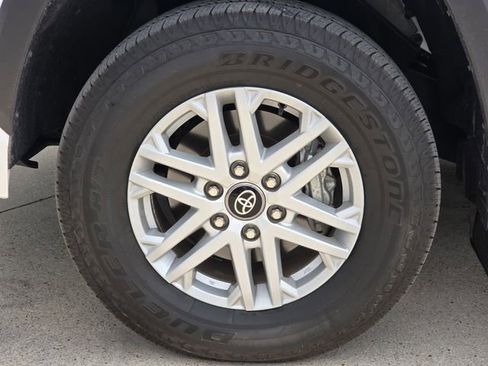 Used 2025 Toyota Tundra SR5 RWD image 9