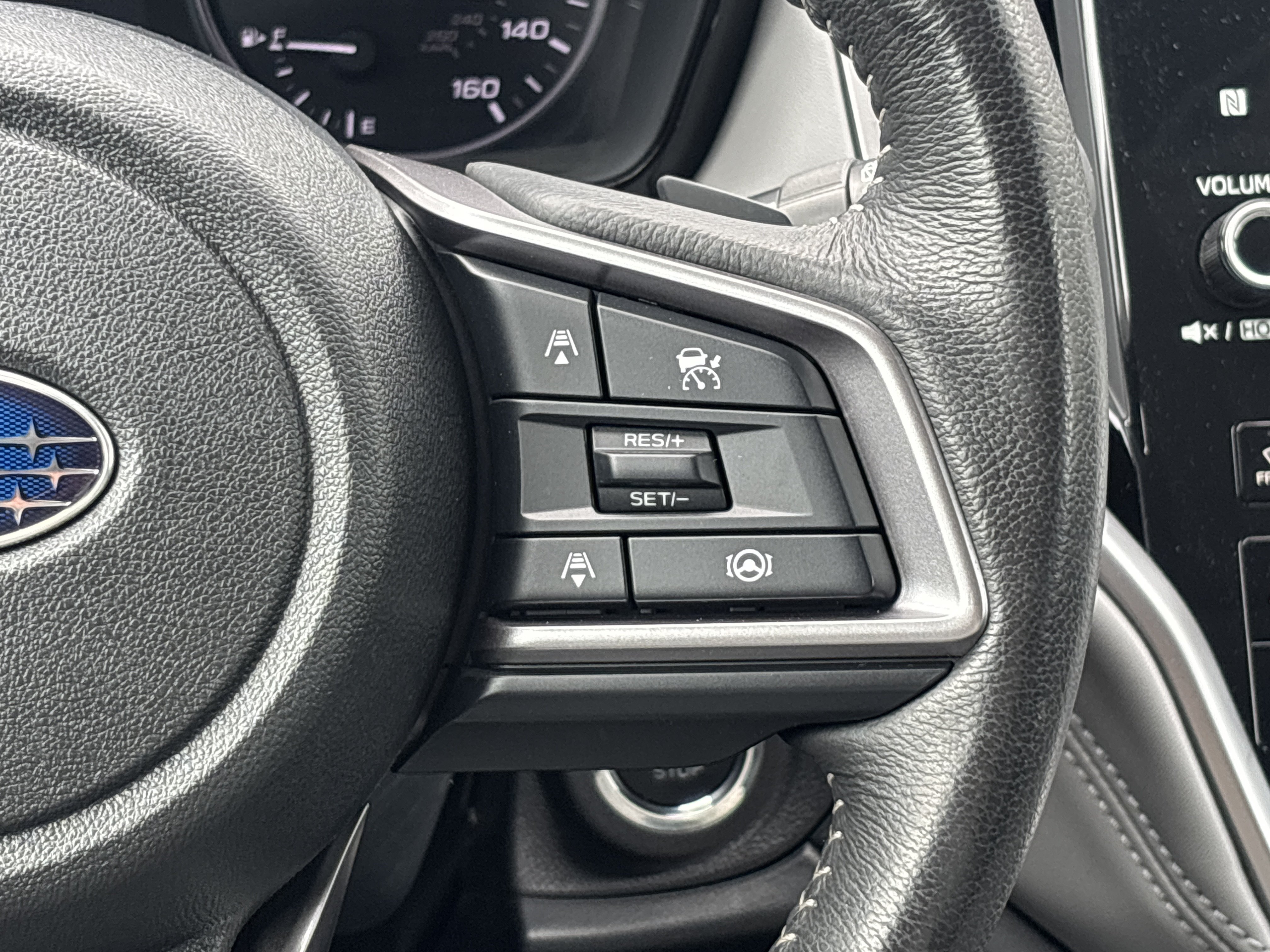 Used 2024 Subaru Outback Premium AWD/4WD image 5
