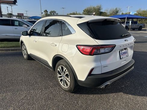 Used 2022 Ford Escape SEL image 4