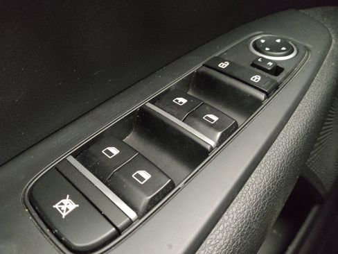 Used 2023 Kia Forte LXS image 27