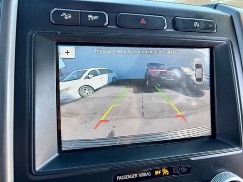 Used 2018 Ford Expedition Max XLT w/ Equipment Group 202A image 32