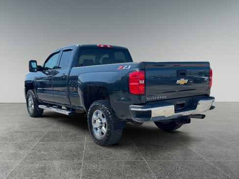 Used 2019 Chevrolet Silverado 2500 LT w/ LT Convenience Package AWD/4WD image 4