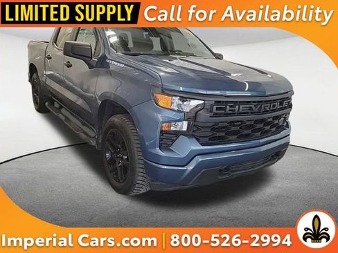 Used 2024 Chevrolet Silverado 1500 Custom image 1