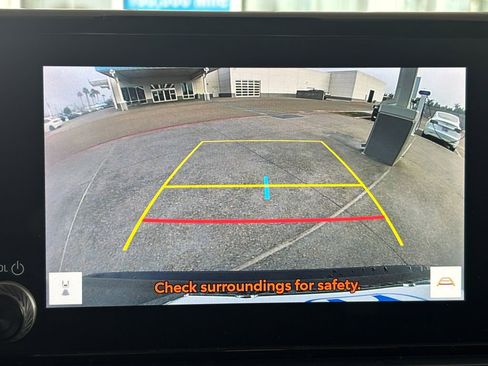 Used 2024 Toyota RAV4 LE image 32