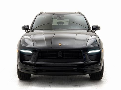New 2025 Porsche Macan image 30
