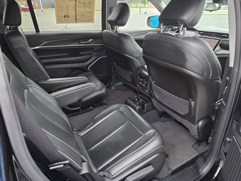 Used 2023 Jeep Grand Cherokee L Limited w/ Black Appearance Package RWD image 45