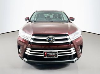 Used 2019 Toyota Highlander XLE video 2