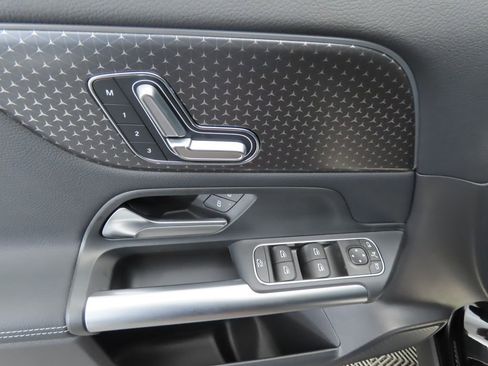 Certified 2025 Mercedes-Benz GLA 250 GLA 250 image 23