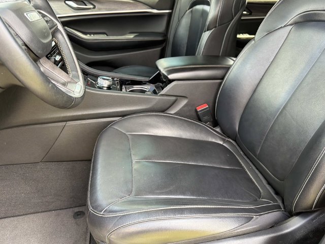 Used 2022 Jeep Grand Cherokee L Limited RWD image 20