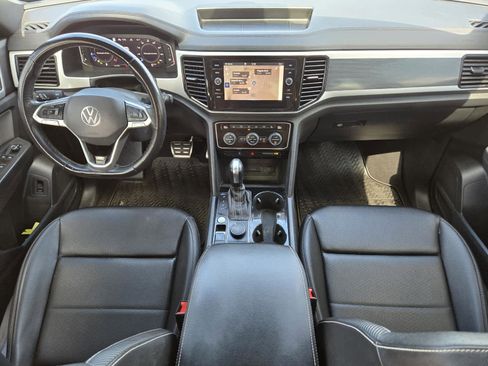Used 2023 Volkswagen Atlas Cross Sport SEL R-Line image 12