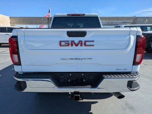 Used 2024 GMC Sierra 2500 SLE w/ SLE Value Package; image 4