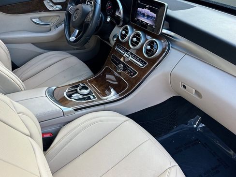 Used 2018 Mercedes-Benz C 300 Sedan image 31