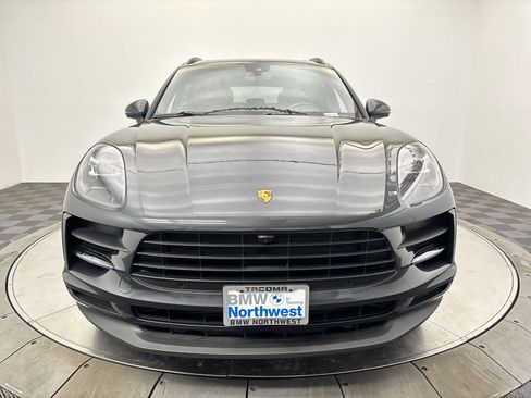 Used 2021 Porsche Macan w/ Premium Package AWD/4WD image 14