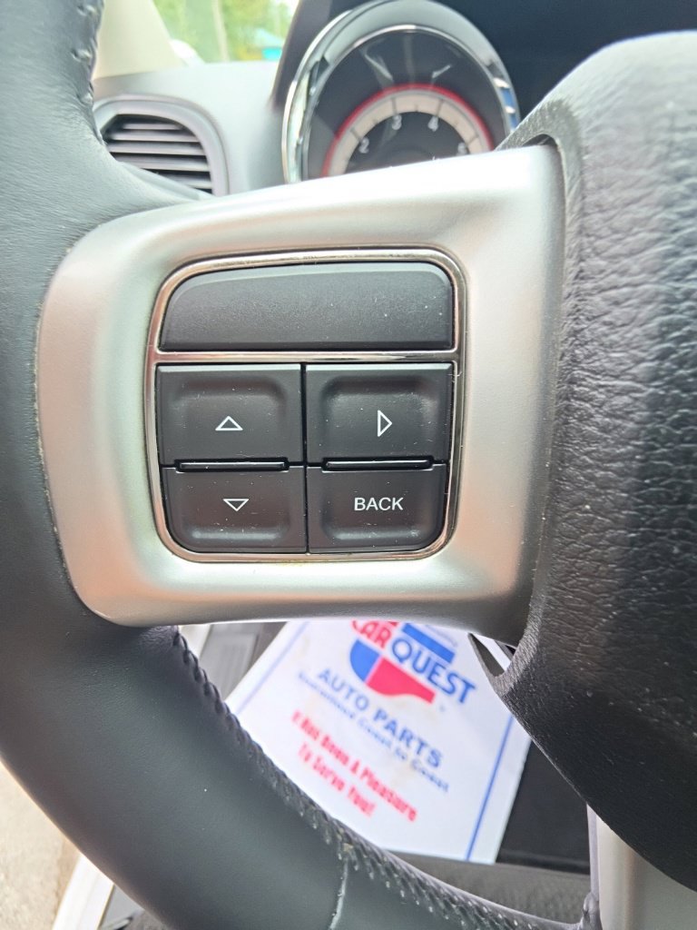 Used 2014 Dodge Grand Caravan SXT w/ Rear Park Assist Package FWD image 15