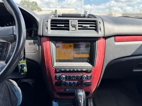 Used 2010 Ford Fusion Sport FWD image 18