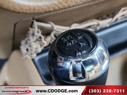 Used 2013 Jeep Wrangler Unlimited Rubicon w/ Connectivity Group AWD/4WD image 14