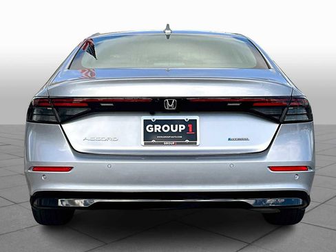 Used 2025 Honda Accord EX-L image 4