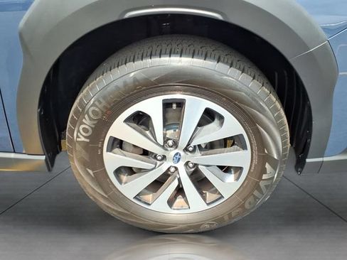 Used 2023 Subaru Outback Premium AWD/4WD image 28