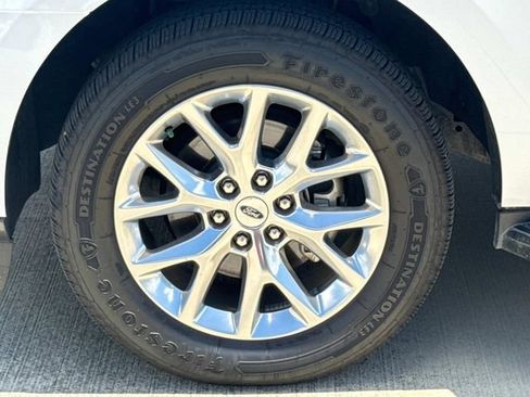 Used 2021 Ford Expedition XLT RWD image 5