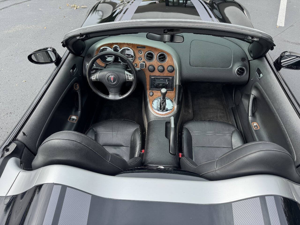 Used 2007 Pontiac Solstice Convertible w/ Premium Package RWD image 13