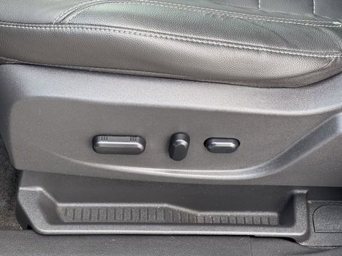 Used 2013 Ford C-MAX SEL image 33